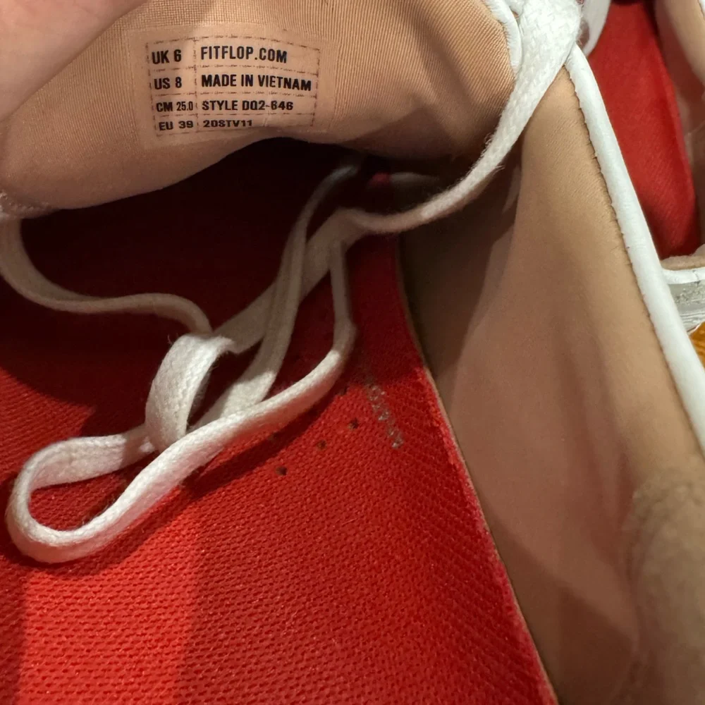 Fit Flop Women's White Leather Sneaker Tropical Comfort Shoes White Size 8 EUC!! - Picture 7 of 9